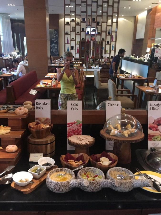 Fortune Select Global, Gurugram - Member Itc Hotels' Group Гургаон Екстериор снимка