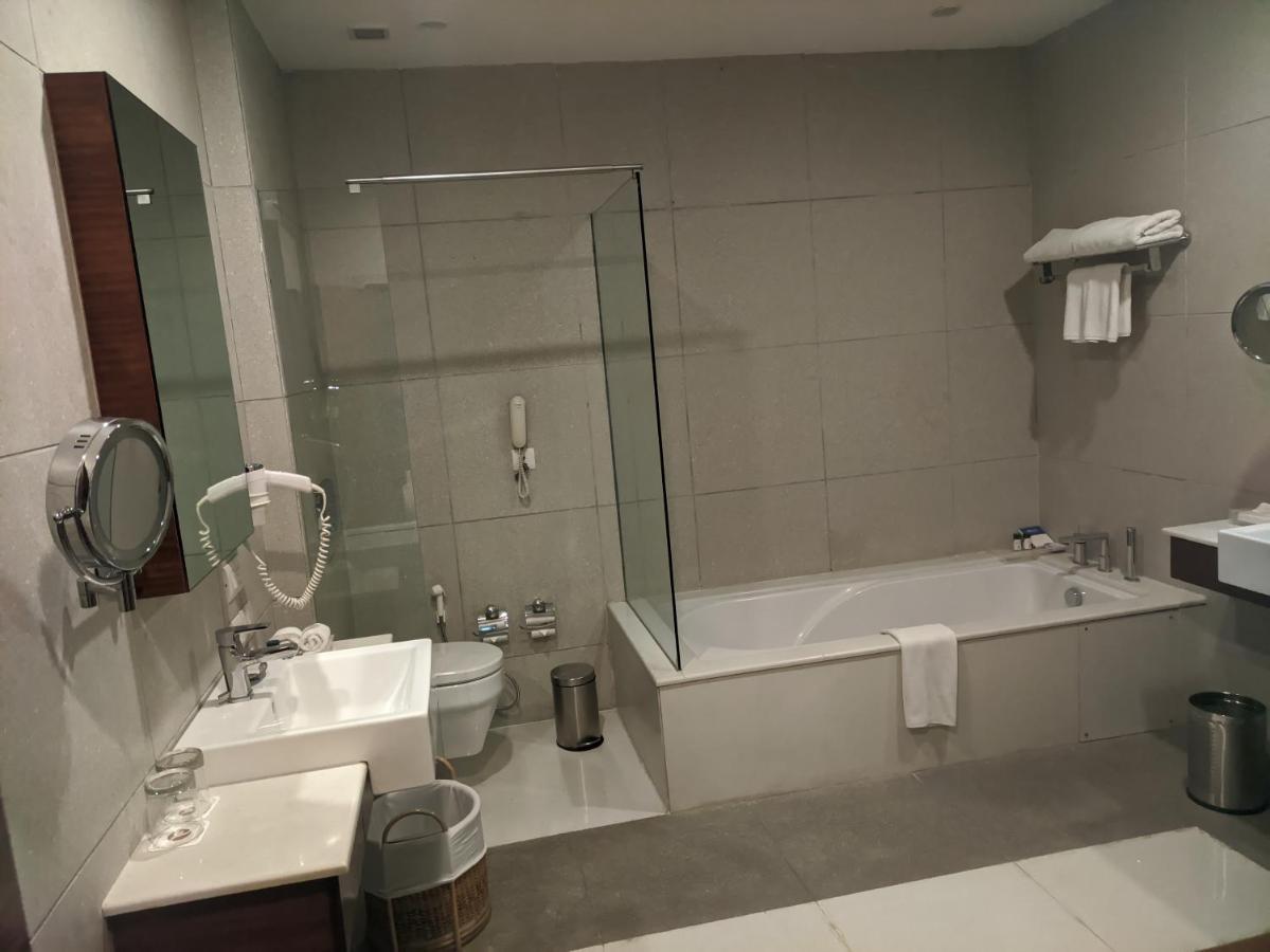 Fortune Select Global, Gurugram - Member Itc Hotels' Group Гургаон Екстериор снимка