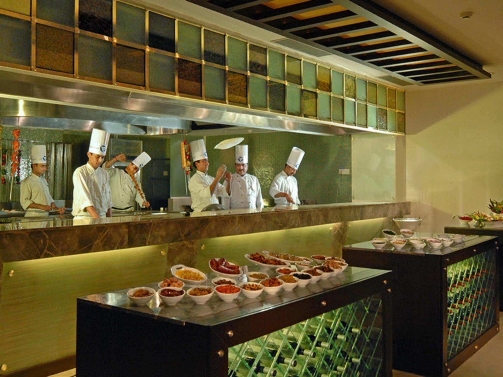 Fortune Select Global, Gurugram - Member Itc Hotels' Group Гургаон Екстериор снимка